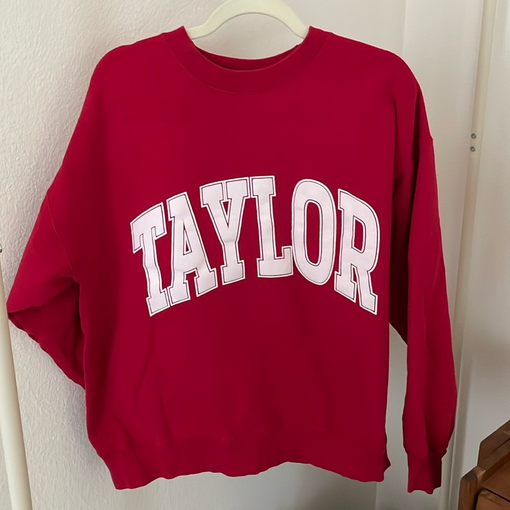 The Bar Taylor sweatshirt in red